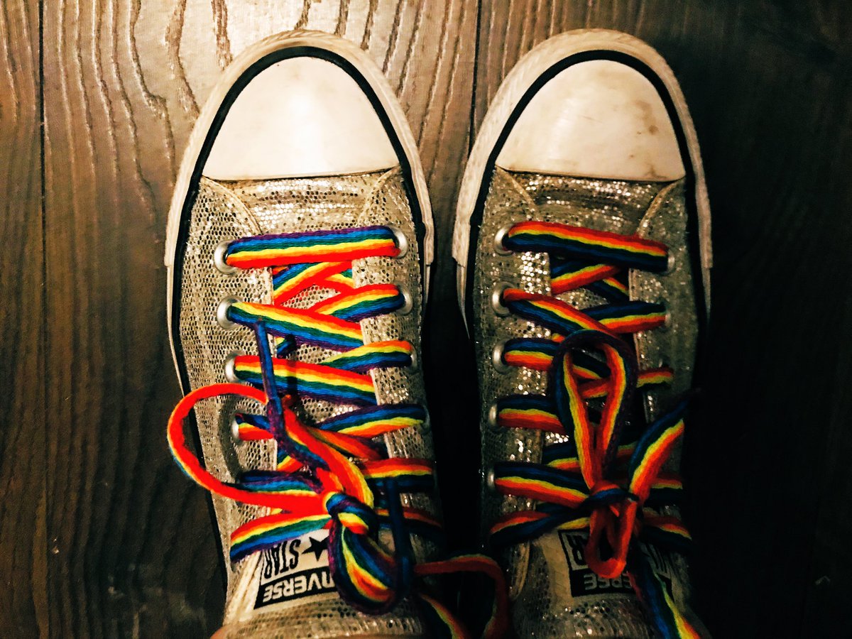 My 🏳️‍🌈 cons ♥️