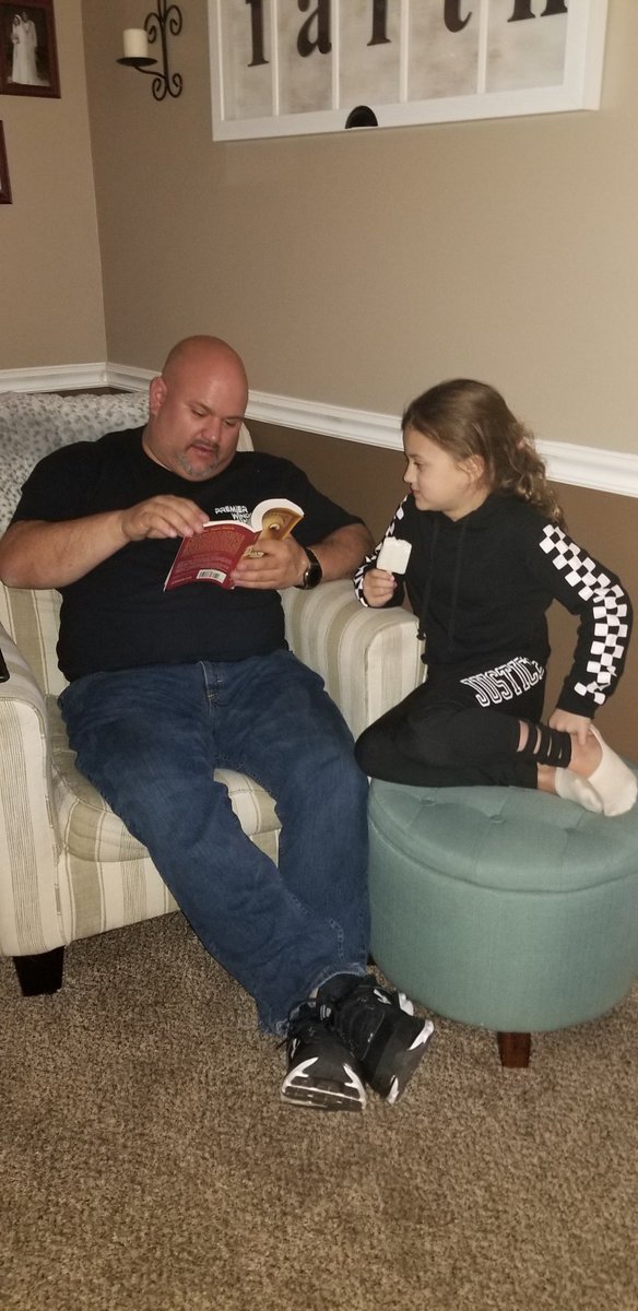 SheTho41180's tweet photo. Waiting to find out how Denny will react to James finding the drawing Fortitude!
#friendsinallsizes 
#PDSD4S1B
@MrsAnderson112
@CoebournES @MsSnyders_Class @PennDelco https://t.co/yNDDwy25t5