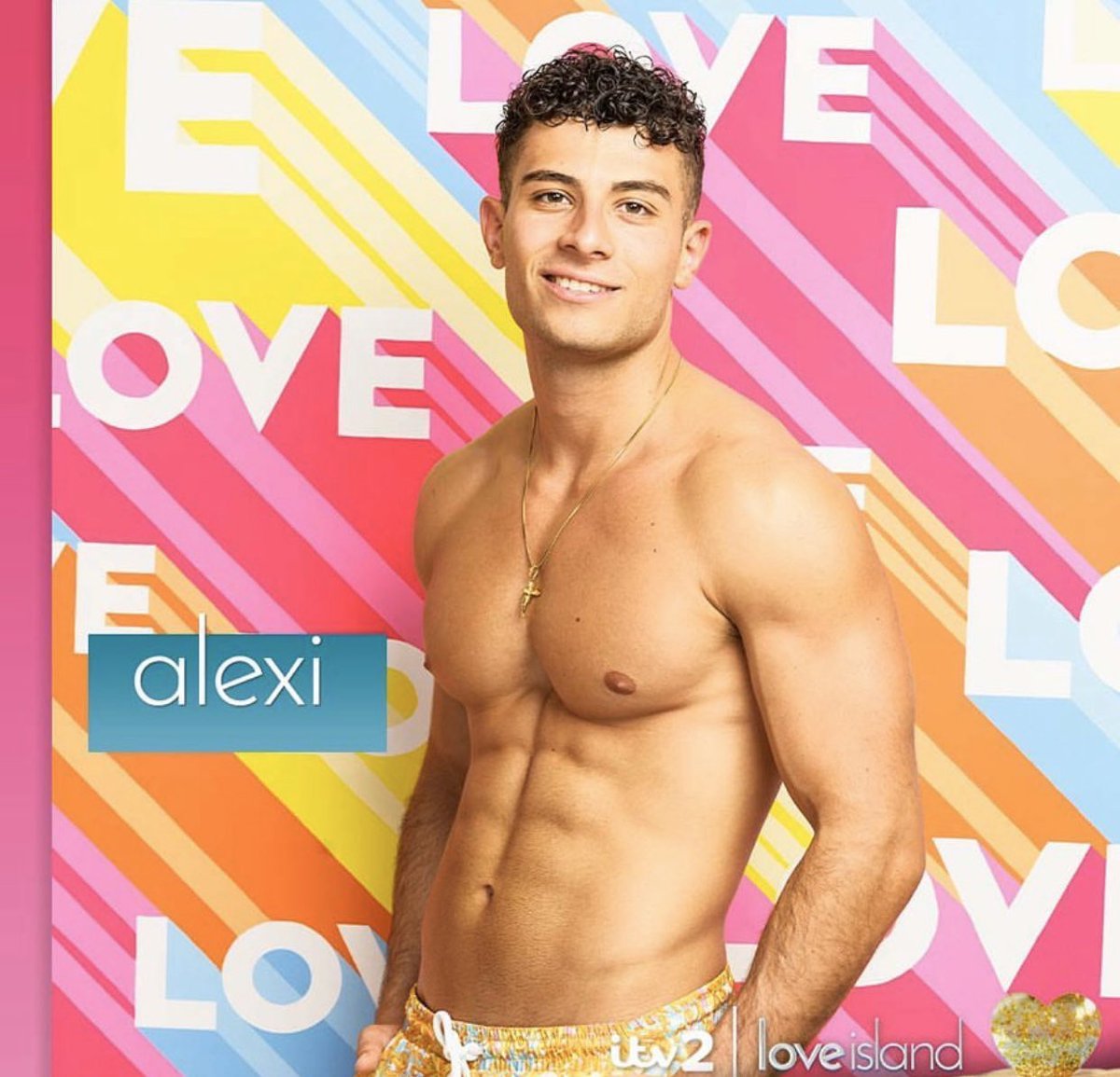 hannahwhelan_'s tweet image. Nah I’m in love 😍😍 #LoveIsIand #alexi