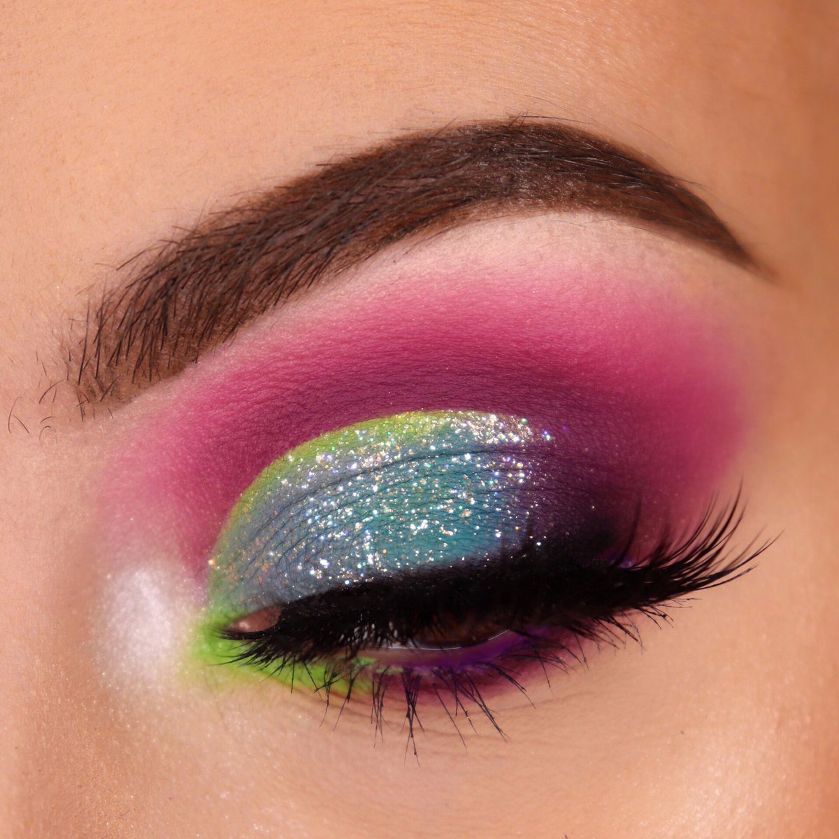 Maegicienne's tweet photo. Mes looks les plus colorés de ce début d’année ! Quels sont les votres ? 

Insta : Dansetamode 👈🏻 On est bientôt 9k la bas , n’hésitez pas à me rejoindre si vous aimez mon travail 🙏🏻💜💜💜 https://t.co/zSx8FhgXi5