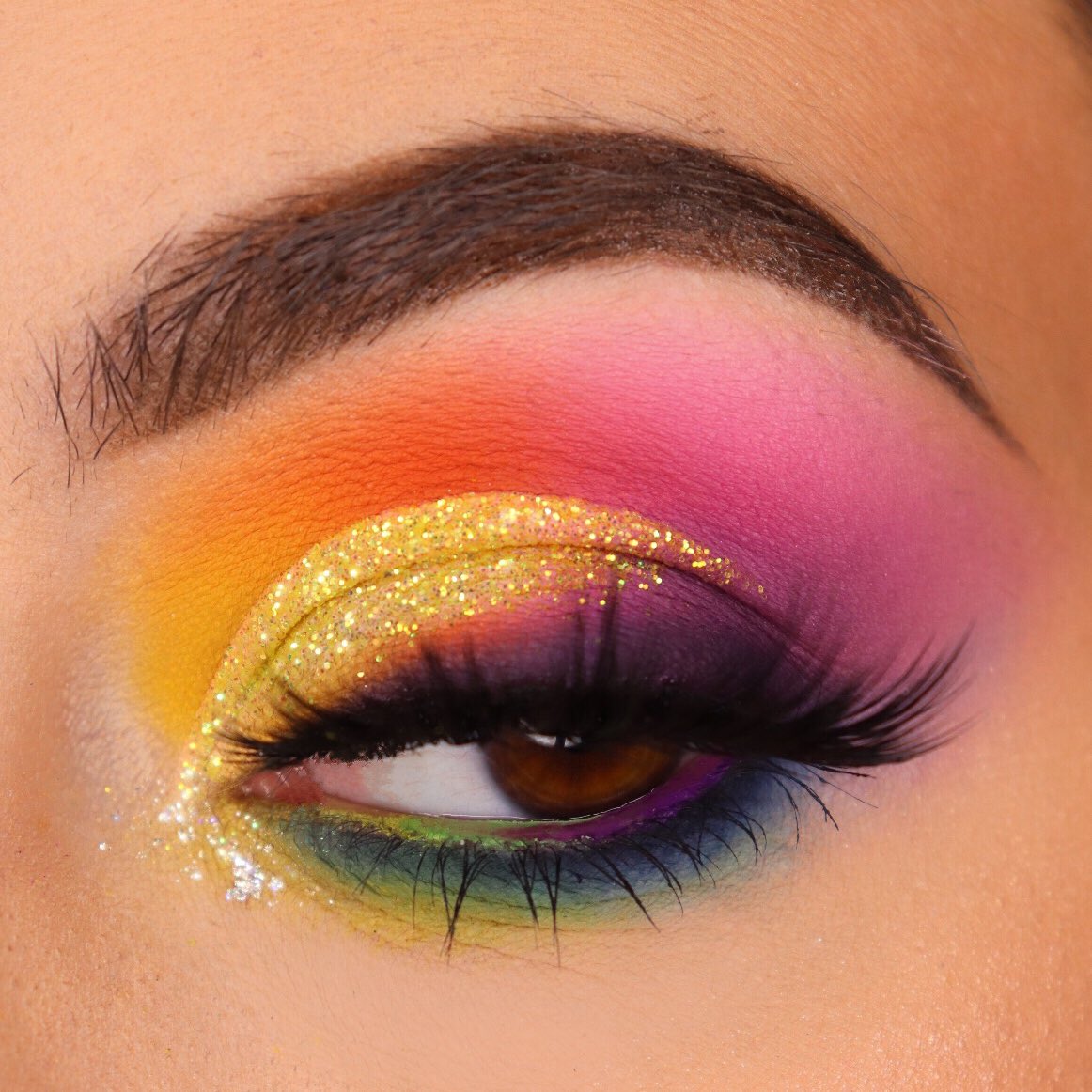Maegicienne's tweet photo. Mes looks les plus colorés de ce début d’année ! Quels sont les votres ? 

Insta : Dansetamode 👈🏻 On est bientôt 9k la bas , n’hésitez pas à me rejoindre si vous aimez mon travail 🙏🏻💜💜💜 https://t.co/zSx8FhgXi5