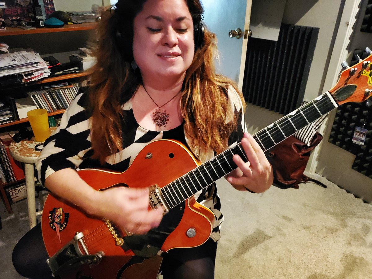 Feels good to feel the music! 

Recording guitar tracks for 'Wild' today.

#amyzamarripa #texasdove #music

#curlyheadstudio #austin #texas 

#gretsch