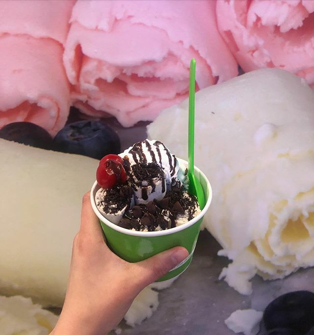 rocknicehouse's tweet photo. Start your week off with a treat 😋🍨We are located at 1301 W Glade Rd. Euless, TX. (NEXT TO PANDA EXPRESS). OPEN FROM 3pm-9pm #euless #eulesstx #icecreamrolls #iloveicecream 
#dallasicecream https://t.co/dIwFM6AGhv