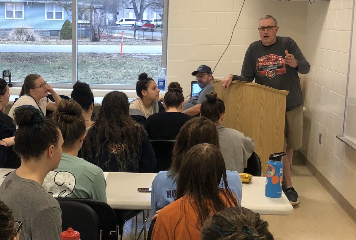 THNorthSwimDive's tweet photo. Sectional WEEK! Girls Monday practice ends with a motivational speech from one of the greats! Coach Jensen! @THNorthSports @Baselinebums https://t.co/hlMa5fYFOZ