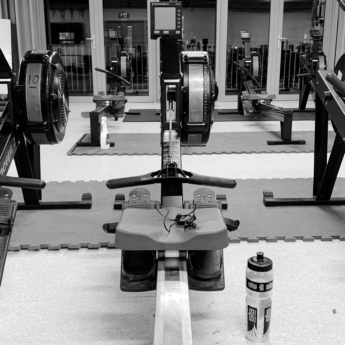 NaomiRichesMBE's tweet photo. Clocking up the KMs in the winter, even if it is on the erg will do you no harm.  It’s just what you need in the bank for the summer season... it helps to remember that half way through a long erg!

So what are your targets for this season?  #rowinggoals https://t.co/FcmlBTwaC9