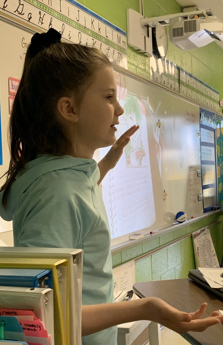 holt_RHS_MathIn's tweet image. Loved listening to these readers presenting their book projects today! @LES_Panthers  #fifthgradereads