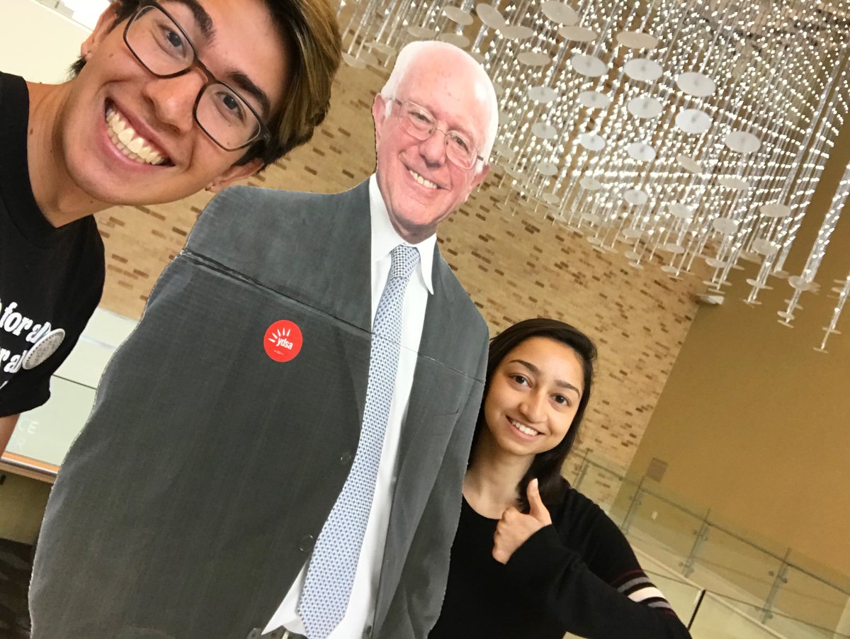 tamuydsa's tweet photo. Tabling and registering voters in the morning, and phonebanking for Bernie in the evening! 🌹✊🏼 #ydsaforbernie https://t.co/KB04zH1aYI