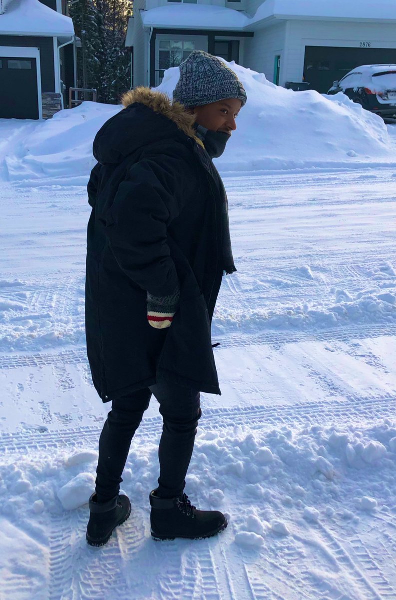 LevyDerri's tweet photo. ☃️☃️ https://t.co/P4jSH3L5Pq
