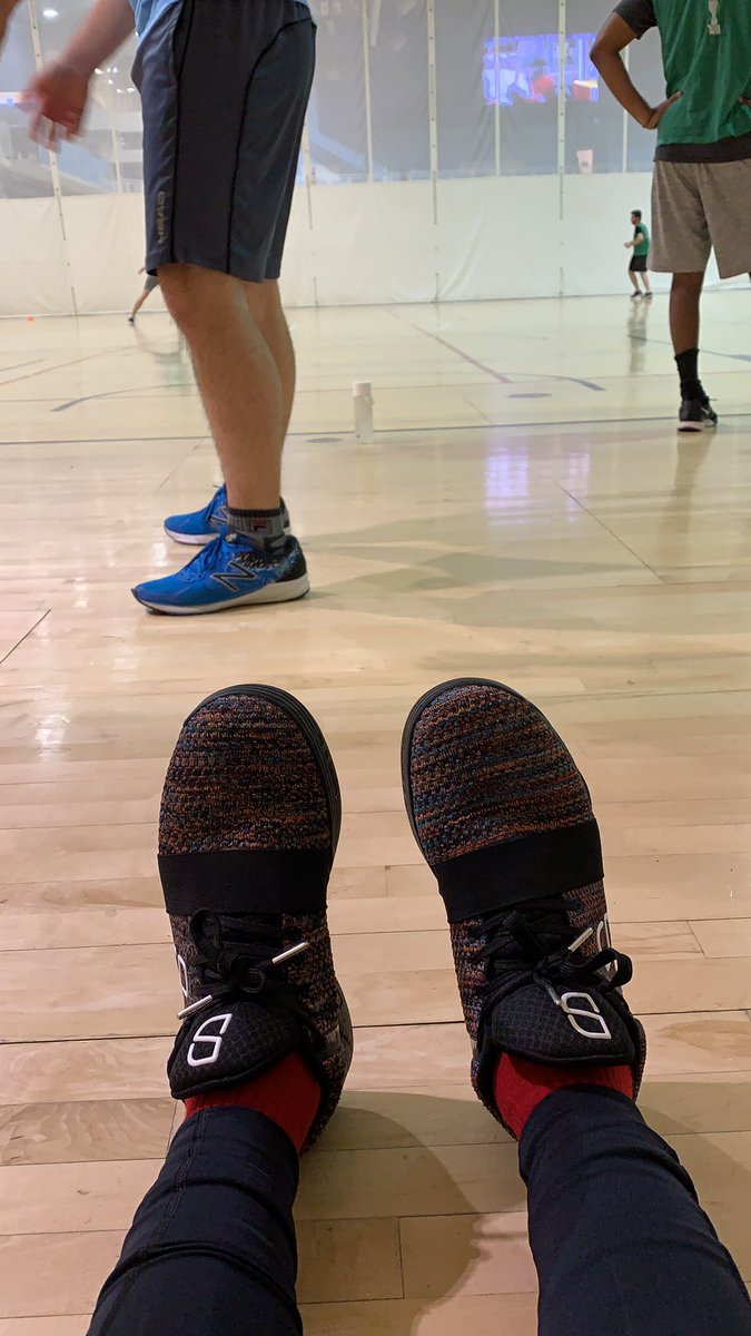 LUCKxurious's tweet photo. Just won my first frisbee game in my #K8iros 💿 can’t wait to see you Saturday @SDinwiddie_25 https://t.co/IYKwKFzBtO