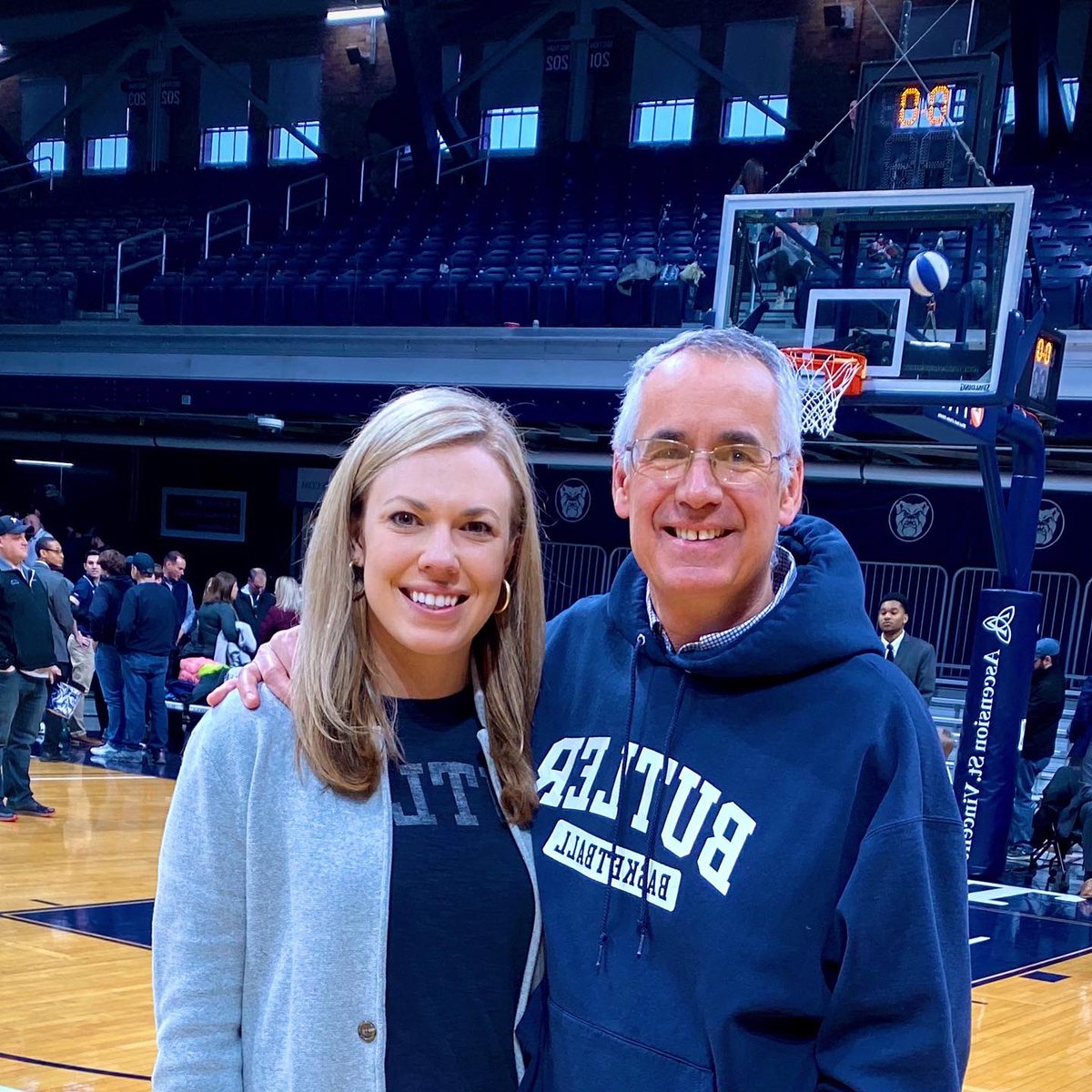 MissAlaimo's tweet photo. @ButlerWarSong @HinkleMagic @HinkleFH @HouseofHinkle @ButlerCOE @TheButlerBlue @butleru @ButlerMBB @ButlerAthletics @tennisne113 @LindaBr38661519 @too_much_ham https://t.co/NciFQZVE1e