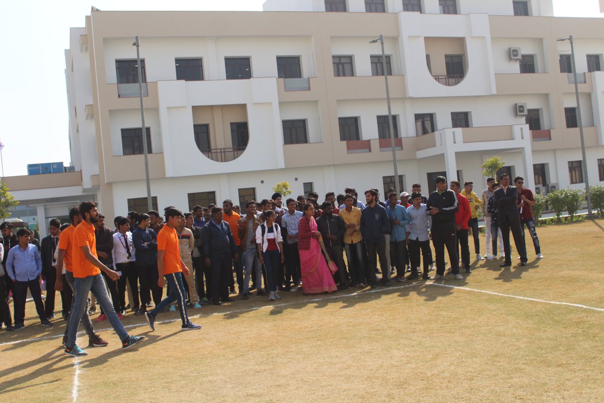 BsduOfficial's tweet photo. A Final To Remember 🏆🏅
Huge shout out to the WINNER of the Volleyball Final in Annual Sports Championship 2020
#BSDUSkill #BSDUJaipur #ASCatBSDU  #SportsDay #LifeatBSDU #lovejoyproud #MondayMotivation
@HRDMinistry @AshokChandnaINC @IndiaSports @ddsportschannel @AICTE_INDIA https://t.co/taKldnsMKO