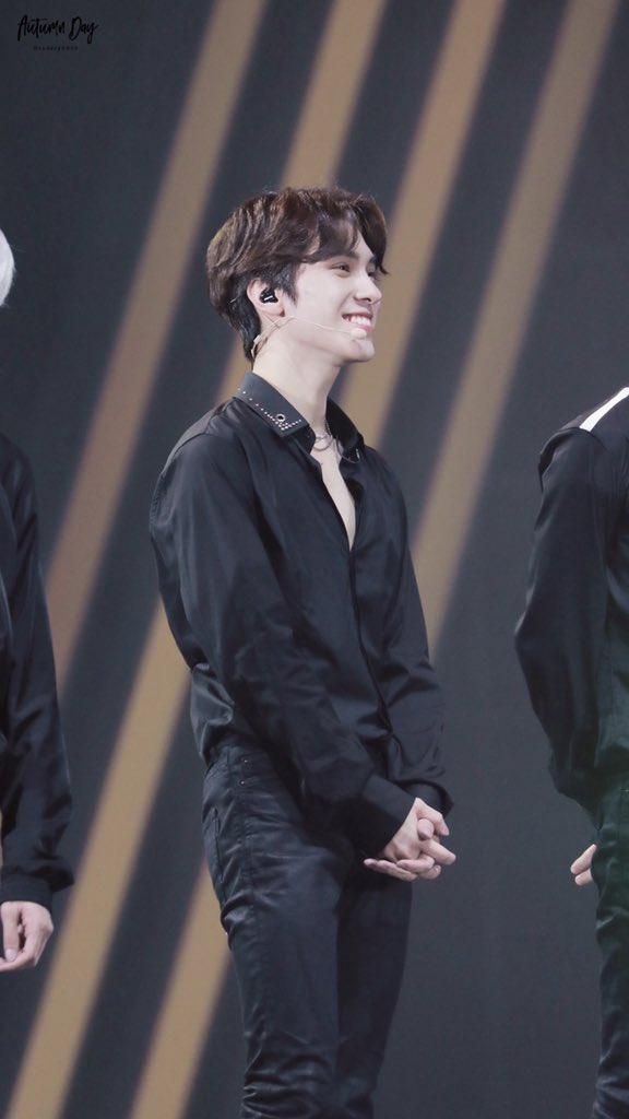 191126WUHAN FM

#HENDERY #黄冠亨 #WayV #WeiShenV #威神V