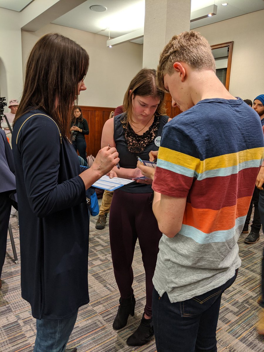 phillyforwarren's tweet photo. Lots of #PhillyForWarren volunteers showed up to be observers at tonight's remote IA Caucus! It was really exciting to take part in this piece of American politics. The @ewarren corner was by far the most exciting place to be!
@IAforWarren @TeamWarren @PennforWarren #Warren2020 https://t.co/oyfcHa4iZd