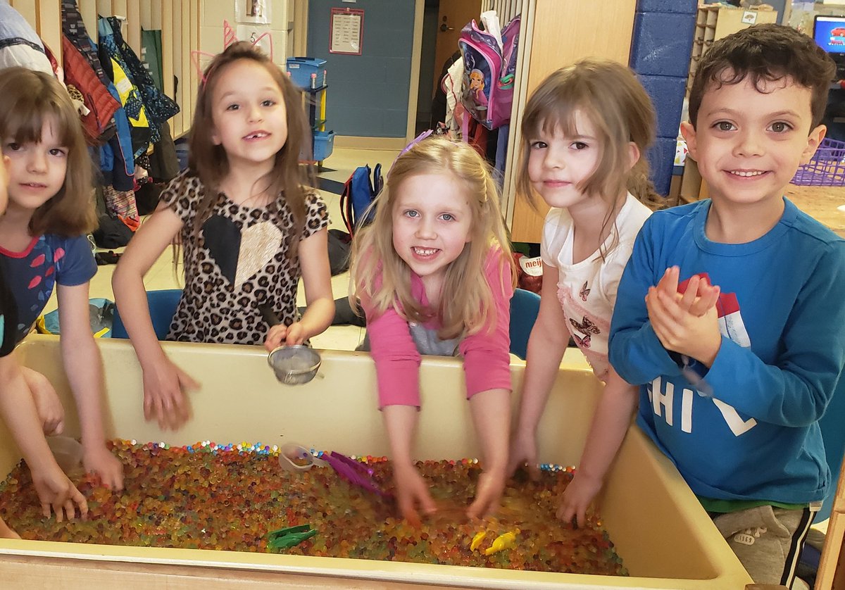 tkeith27's tweet photo. Orbeez for fine motor and sensory fun! @ThinkMBE https://t.co/qf4UP2KIFw