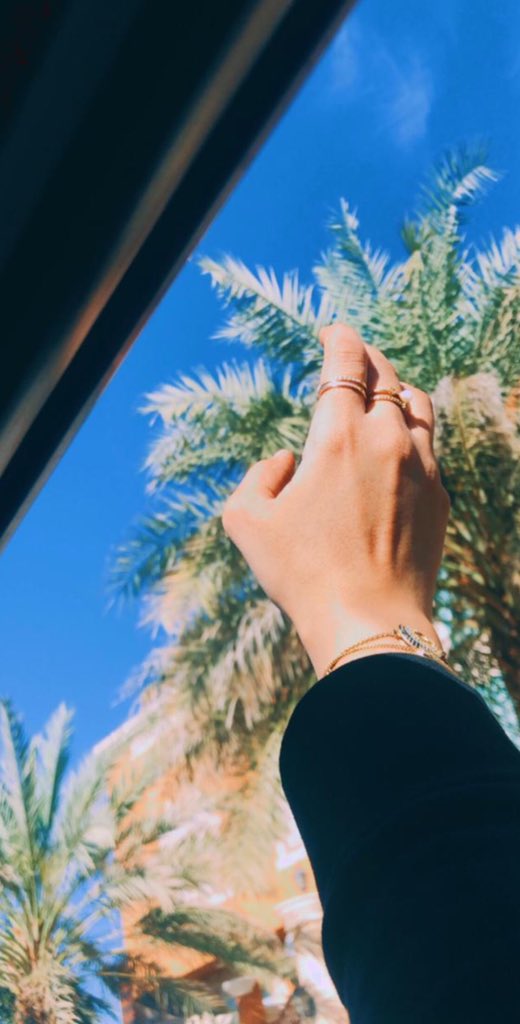 𝑅𝑎𝑑𝑖𝑎𝑛𝑡.. tweet media