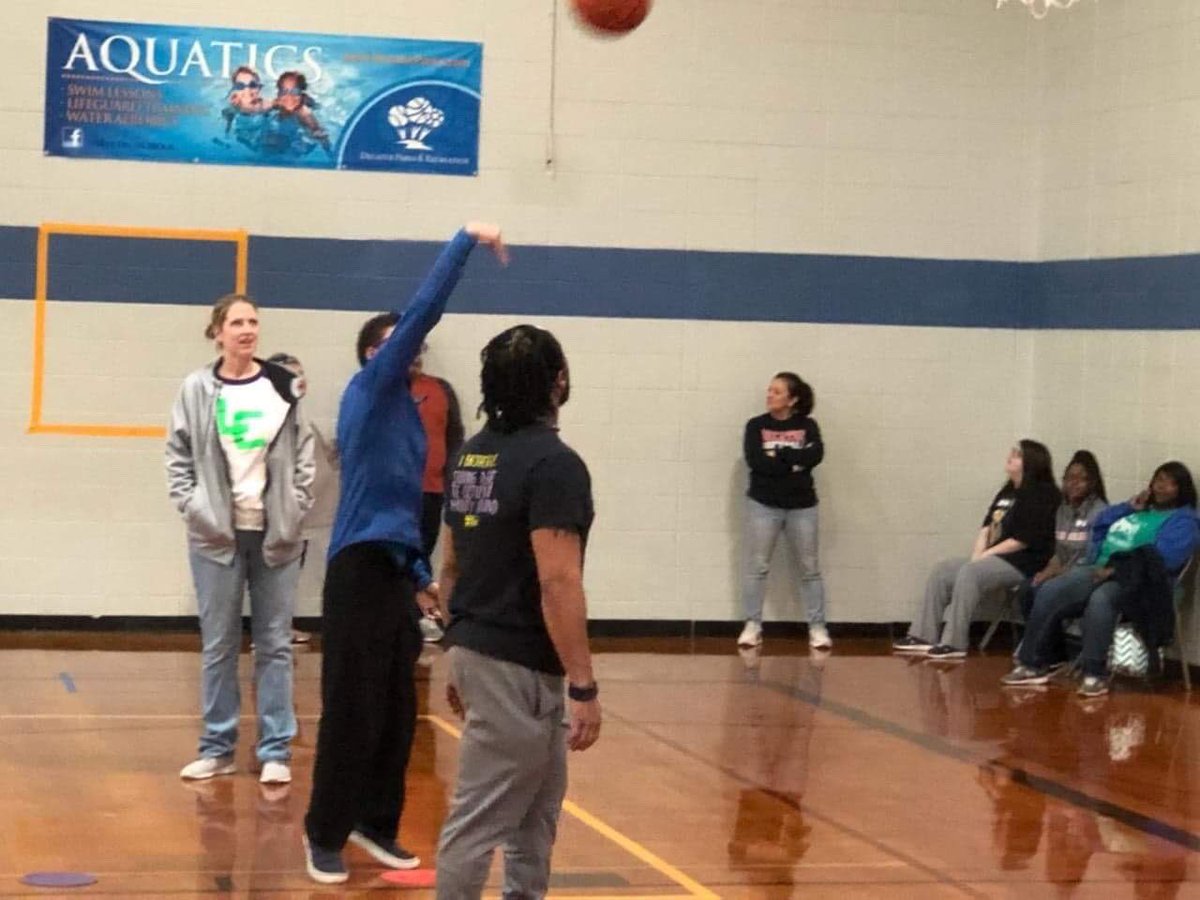 DecaturParks's tweet image. Special Olympics Basketball Skills Evaluation held at the Aquadome today.
Thanks to all those who came out to help.