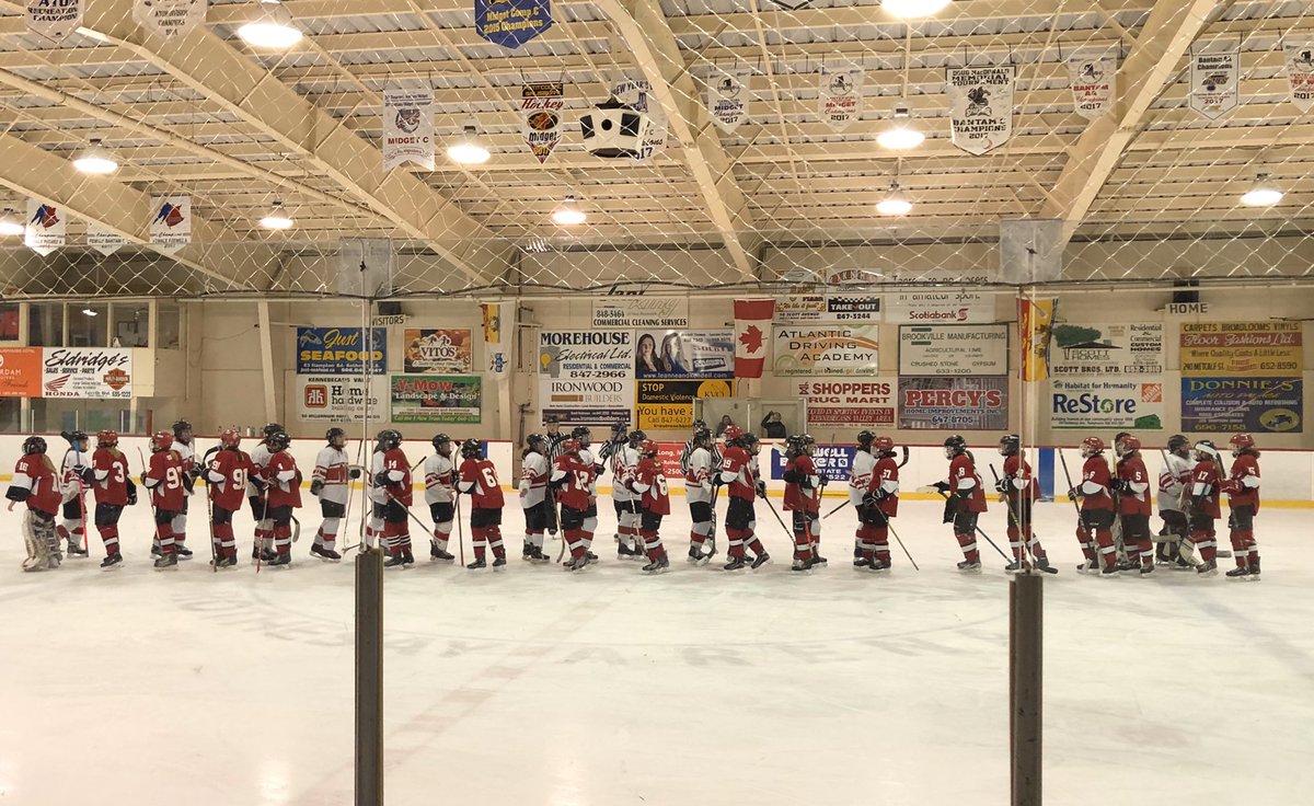 sportsfan_STM's tweet photo. Way to go STM girls hockey for beating Rothesay High 1-0 in overtime in the first round of the regional playoffs! What a great game! 🏒 🔴⚪️ 

#theyplayedwithheart 

@STM_Athletics 
@STM_Super_Saint 
@STM_Boosters https://t.co/oqbMV9ieYZ