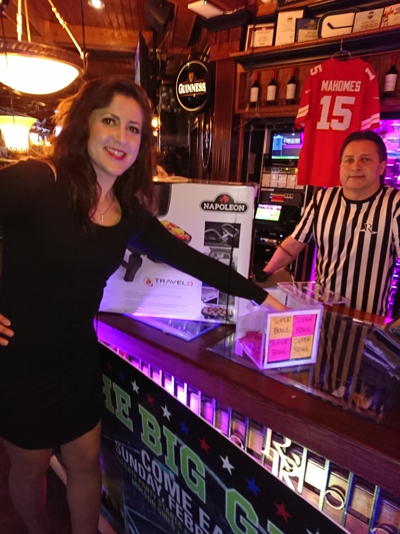 RiversReach's tweet photo. Thanks to our Molson Canadian girls for making #Superbowl54 a great time at the Reach! 🏈 #NewWest https://t.co/qsxmtChfNf