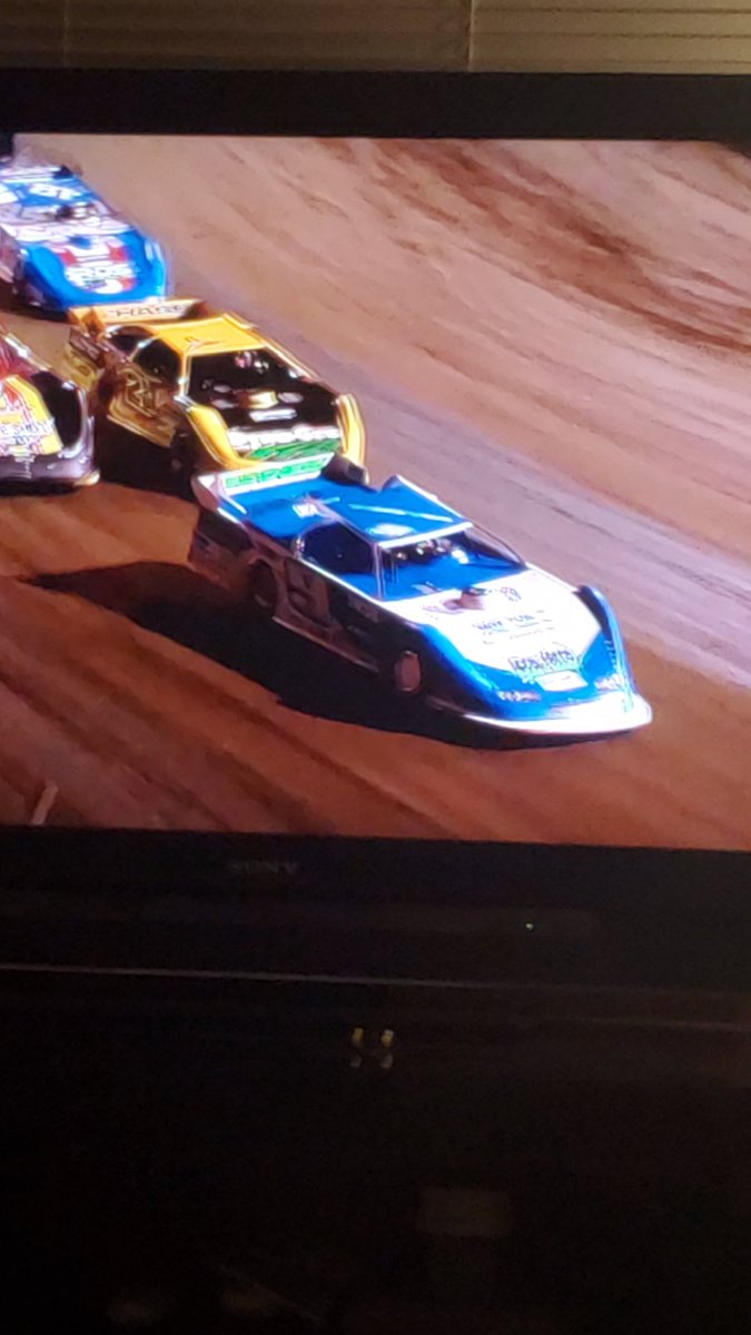 tgrotz222's tweet photo. @lucasdirt @bobdillner @EssexLucasOil @DaveArgabright @LucasRacingTV Brooklyn Braxton and Troy Grotz from #moneymaywwodmo. #makeitfamous #fastfreddie #kcar #tweetyourseat https://t.co/rZYvZBQ5zJ