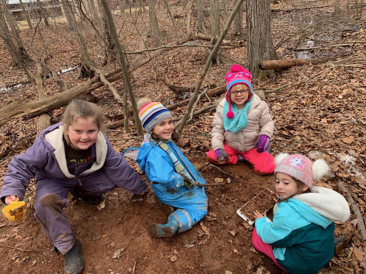 aferretti63's tweet photo. Fun in the mud kitchen at #kinderwoods. ⁦@mosesybeach⁩ ⁦@MegaeraR⁩ https://t.co/DPBRMdO2sS