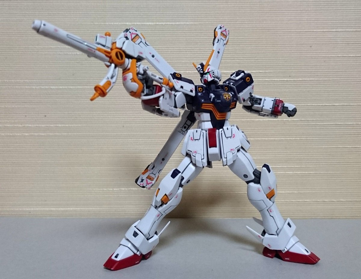 O Xrhsths ウイッス君 Sto Twitter マントを取った状態 メイン武器のザンバスターは前後に分離してバスターガンとビームザンバーになる キットもちゃんと分離して持ち替え可能 ザンバスターは結構手首を捻った感じで持たせる事になるので若干構えづらいかも