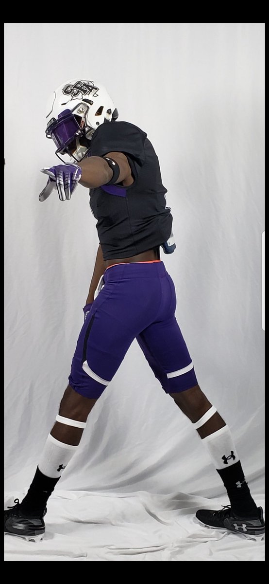 ty_love25's tweet photo. First off I want to thank God for giving me the opportunity to play sports at the next level, next I want to thank  all my family, friends, everyone who has helped me throughout my life, and all of my coaches ... big thank you #AxemJacks @SFAFOOTBALLTEAM @HankTime85 #Committed https://t.co/MRBtMvy9QX