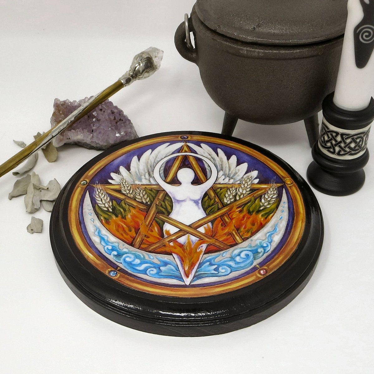 DragonstarC's tweet photo. Thanks for the great review Lisa R. ★★★★★! https://t.co/GWXqjEeNaN #etsy  #elementalgoddess #Goddess #pentacle #goddesspentacle #Wicca #Pagan #Magic #Altar #handmade #crafty https://t.co/a8UsviXLTN