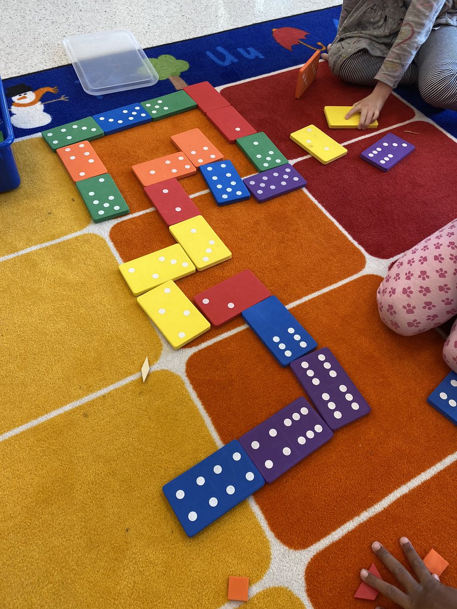 kinderwithbigs's tweet photo. A peek at our #kindergarten #mathcenters 🤗 These kiddos are composing and identifying shapes and attributes, subitizing, writing and counting to 100 and subtracting within 5! The best part is that they are all actively engaged and having fun while growing their brains! 🧠😍 https://t.co/VLzjX7tRlw