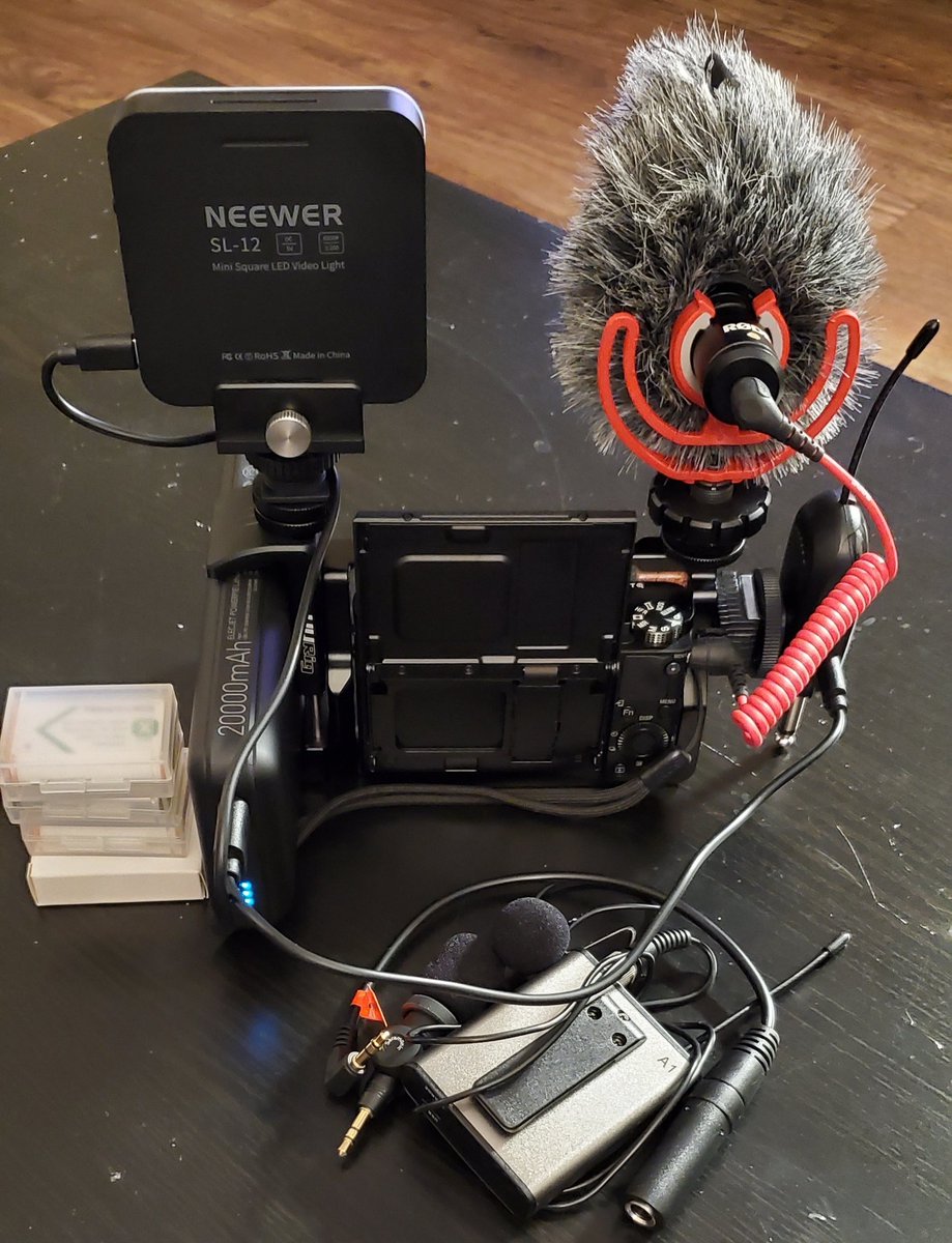 DaPoets's tweet image. My all day on the go setup. #MicMonday #RODE #VideoMicro
