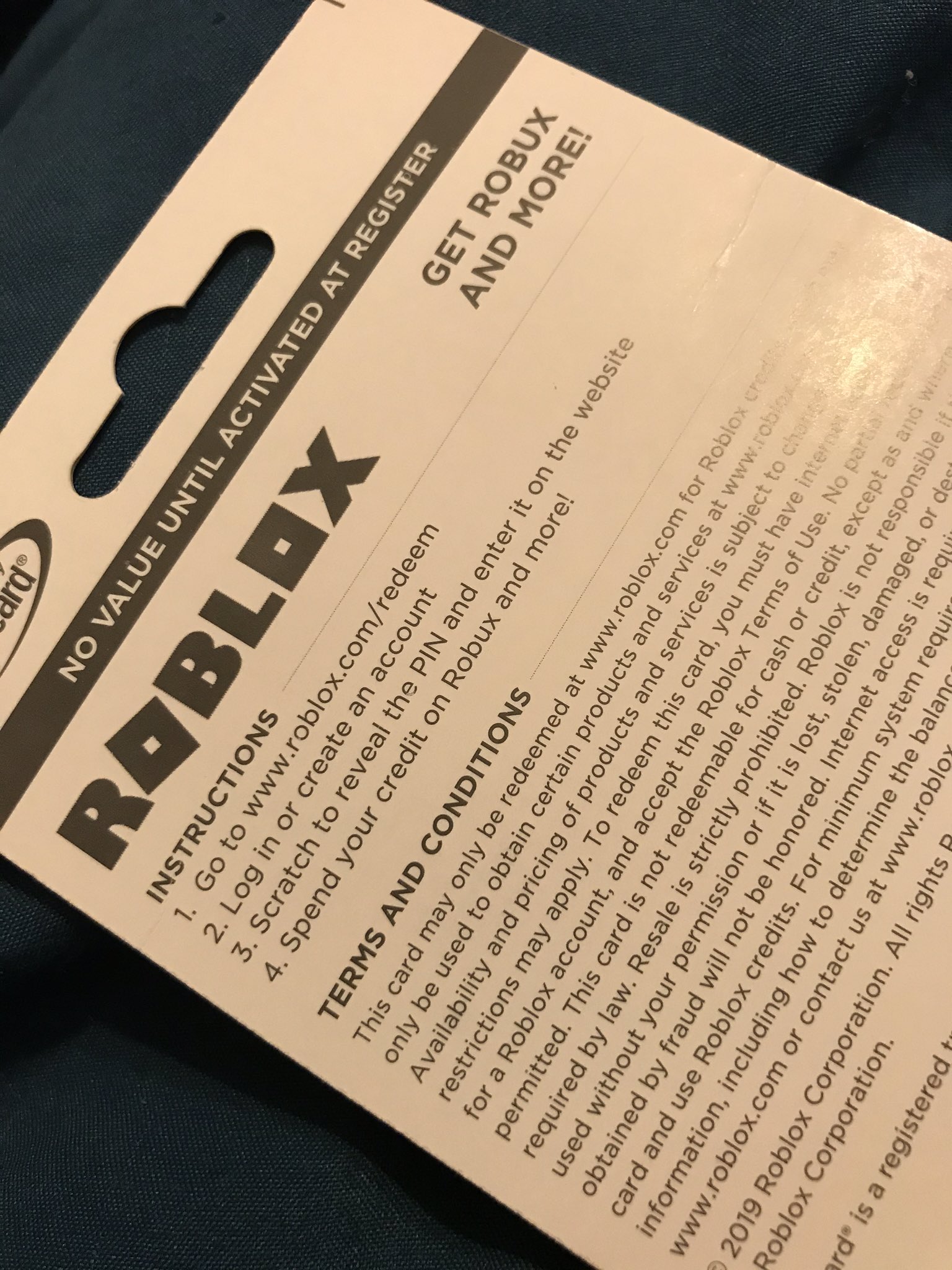 Trading a £20 robux gift card for rh stuff : r/crosstradingroblox