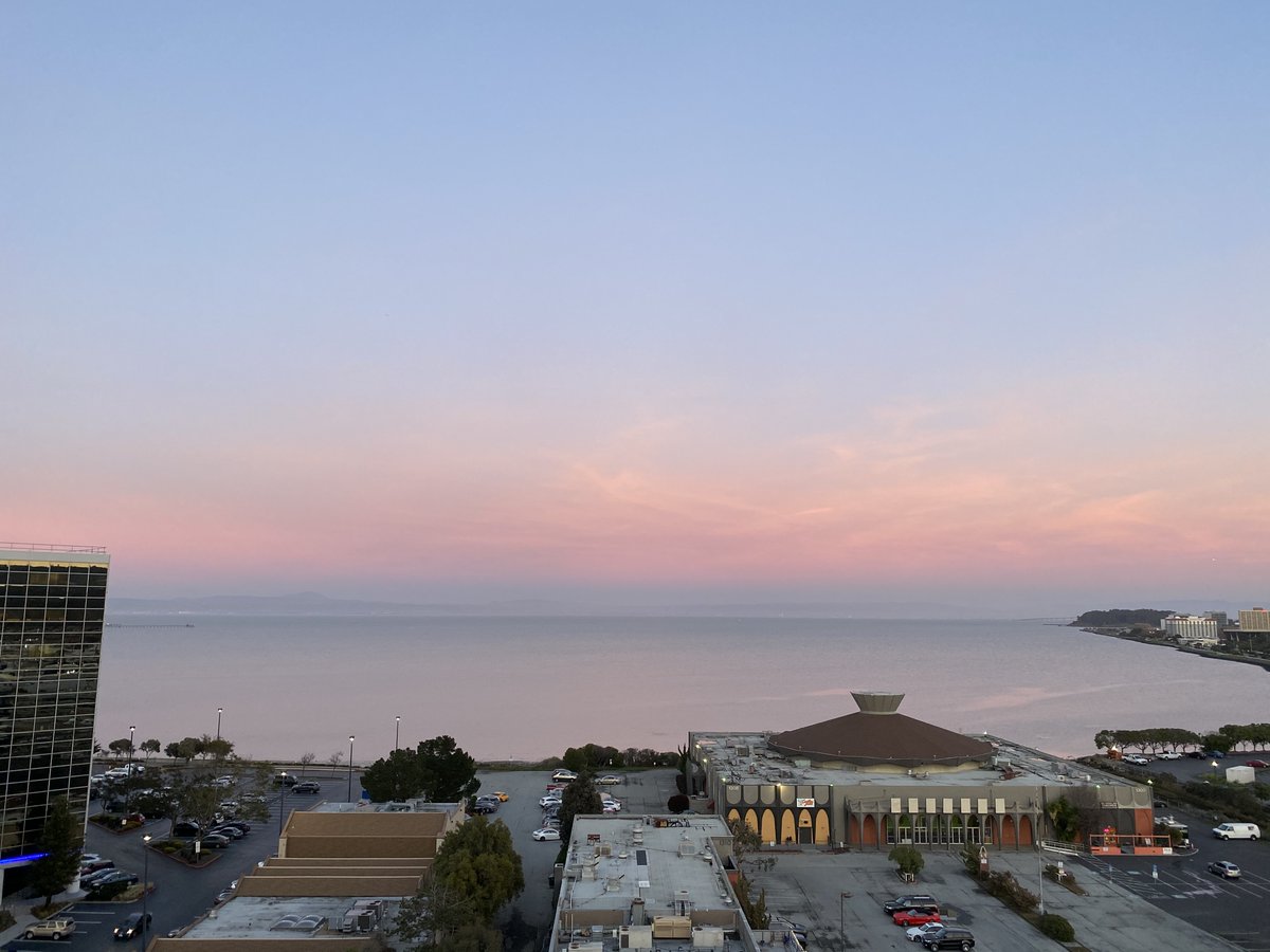 hammond_llc's tweet photo. Thank you for your hospitality @HyattRegencySFO ! Your hotel is beautiful, especially from the 9th floor Premier Suite. :) Watching the planes fly in as the sun was setting was absolutely remarkable. We WILL be back! #meetsmart #eventplanner #events #meetings @SmartMeetings https://t.co/9ZPw6cW2kF