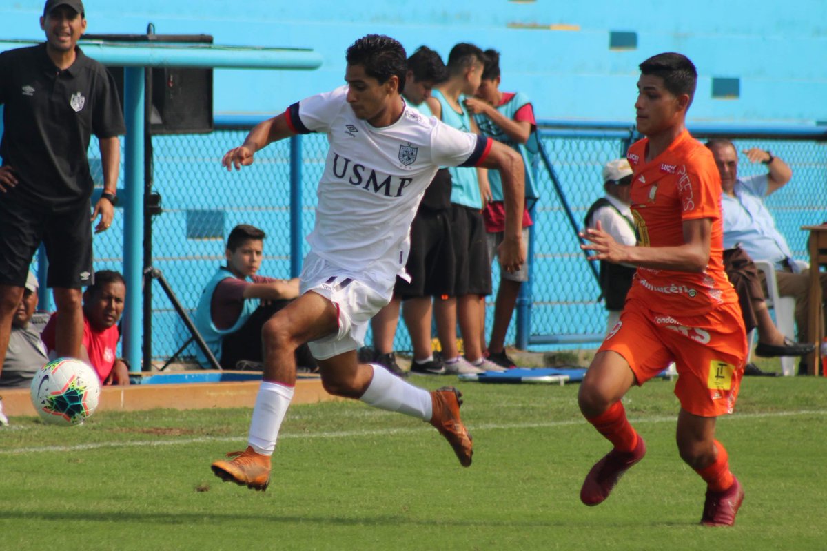 Club_USMP's tweet photo. 📷 Postales del empate 1-1 entre #SanMartín y @ClubAyacuchoFC por la primera fecha del Torneo de Promoción y Reservas.

#VamosSantos #TorneodeReservas #VamosUSMP https://t.co/tyLeTJhFPr