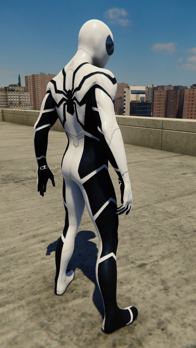 ◦ Future Foundation Suit ◦⌁ suit power: none⌁ another one of my faves⌁ SO PRETTY⌁ peter used this in the comics when he joined the f4 (the future foundation as it was rebranded)⌁ seriously love the black and white contrast