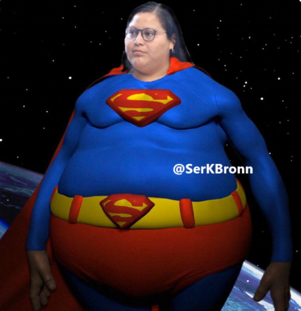 Супермен мем. Толстый Супермен. Жирный Супергерой. Человек в костюме Супермена толстый.