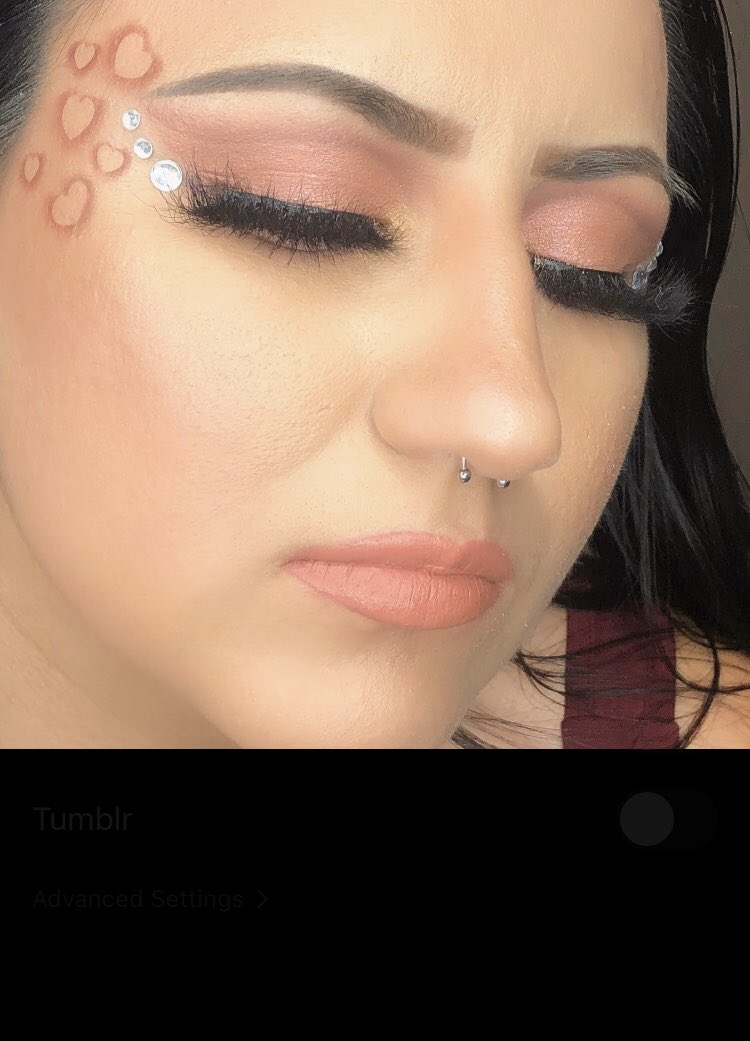 xoxobykm's tweet photo. 💗 V-DAY SOFT GLAM 💗

P R O D U C T S
@lyssalashes (code XOXOBYKM)
@toofaced 
@ABHcosmetics 
@MorpheBrushes 
@maybelline 
@wetnwildbeauty
@beautyblender
@kyliecosmetics

#softglam #ValentinesDay #latinamua #makeupartist #makeup https://t.co/2nobOyXZrZ