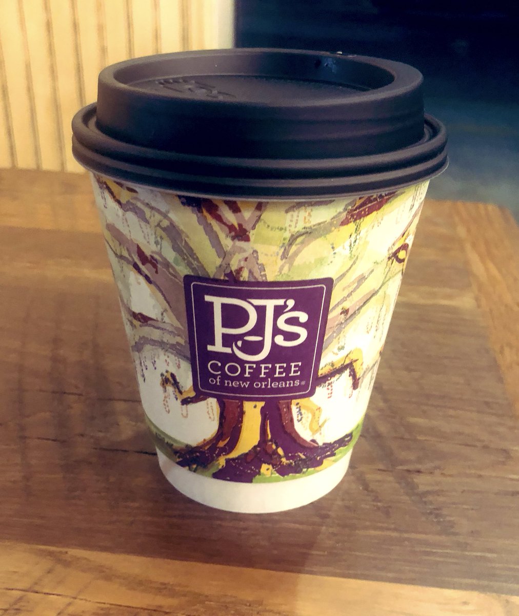coffeegirl_77's tweet image. New #coffeehouse opened and really pretty and bright inside❤️☕️ #pjscoffee #hattiesburgms #coffeetime #MondayVibes