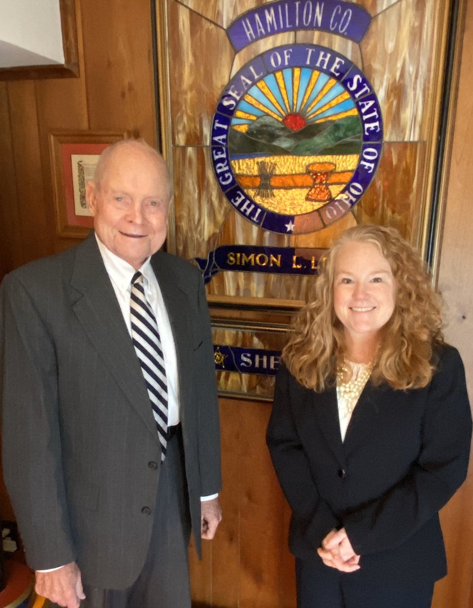 FalterForJudge's tweet photo. I am proud to have the endorsement of career public servant, Simon L. Leis, Jr. In my judicial race. He served as the Hamilton County Prosecutor, a Hamilton County Common Pleas Judge and the Hamilton County Sheriff. Vote March 17th! https://t.co/HnaDI2tnnt https://t.co/piSYZkxo83