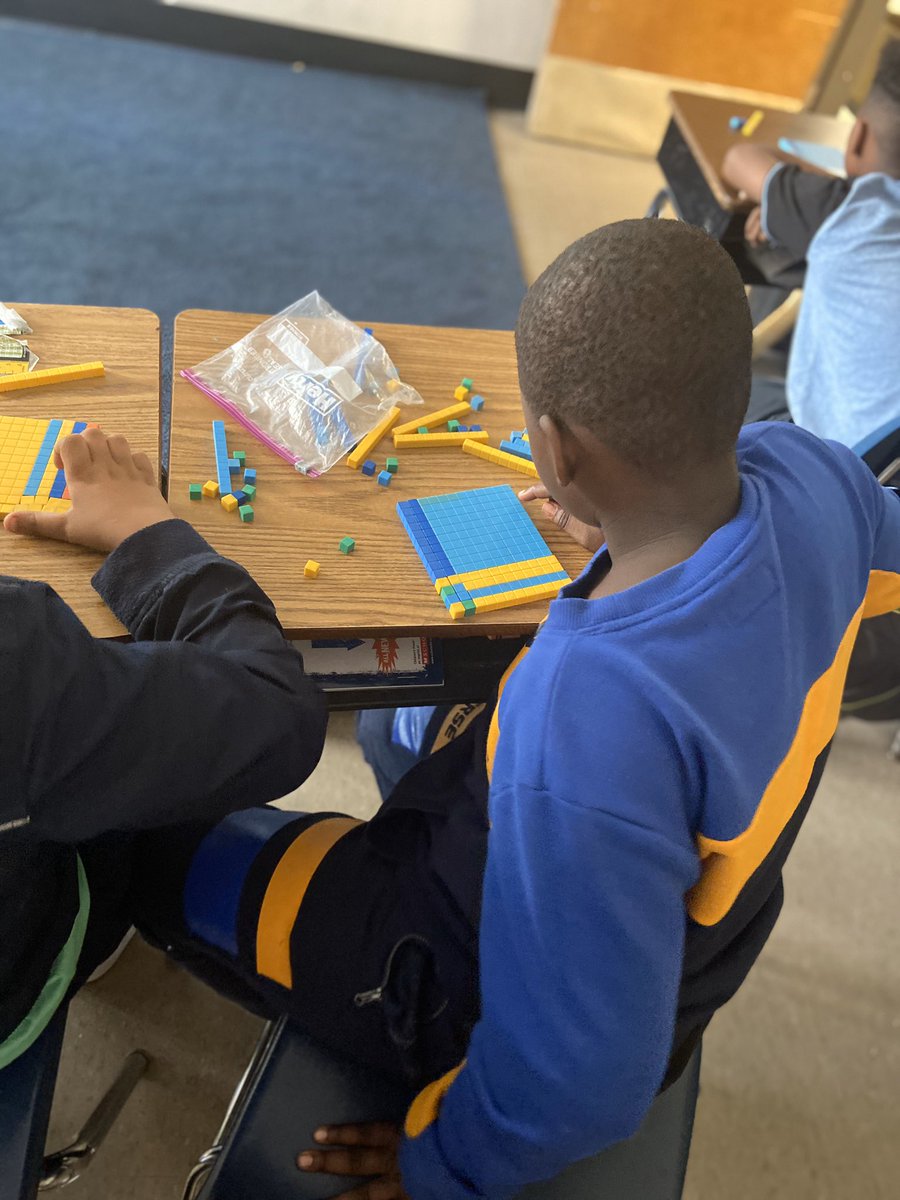 DrHamptonECSS's tweet photo. Special thanks to @PCPSMathMagic for stopping by and teaching a few of our 4th graders how to multiply using base ten blocks #CPAmodel #mathmatters #lakemontbulldogs @EsLakemont @SherylDoswell https://t.co/0QCs7Dbvpw