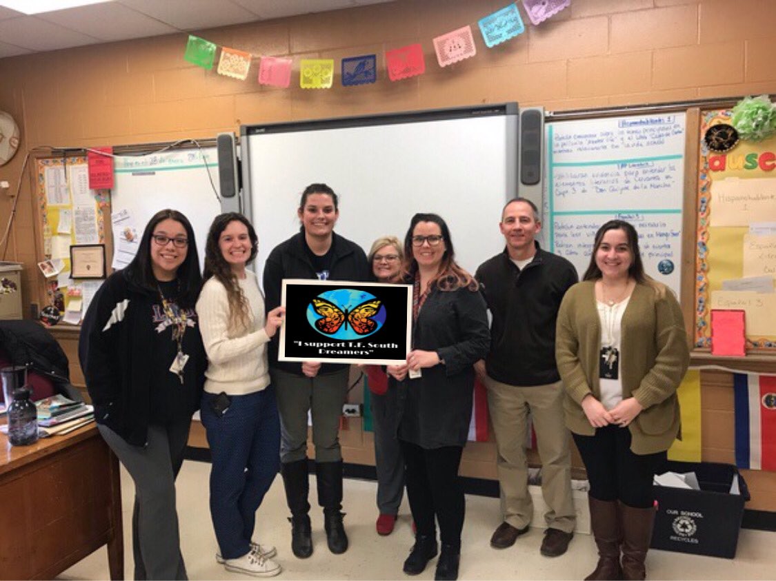 TfsDreamers's tweet photo. “On behalf of the Dreamers club we thank you for the support. Together we unite! We support our T.F. South Dreamers.” #WeSupportDACA #ISupportDACA #teamphenomenal215 #tfd215 @senora_rflores @ProfeBerridge https://t.co/HkgSp9TIv7