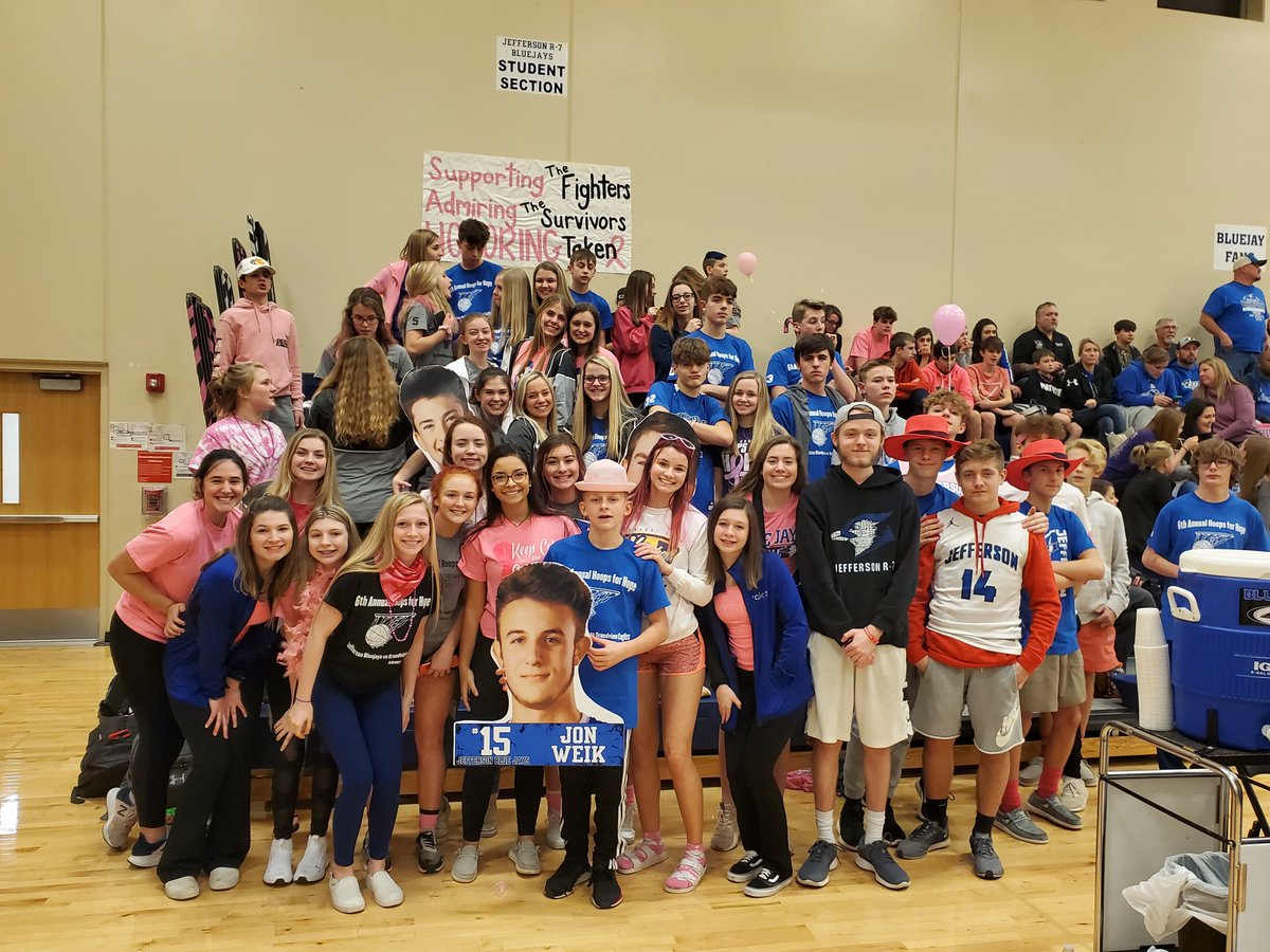 aramsdell's tweet photo. What an experience.  Hoops for Hope with a packed house for a great cause. https://t.co/XaCZKCa1gI