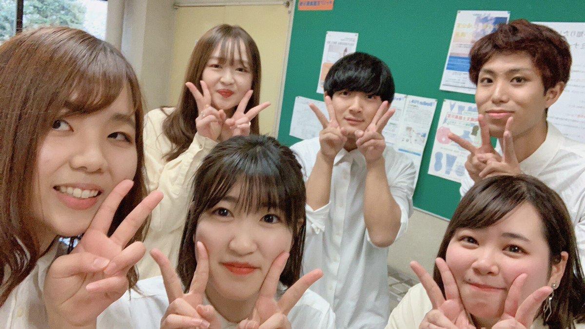 CyAN_enoshima's tweet photo. \冬江ノ島ライブまであと5日/

冬江ノ島ライブ出演バンド⑦

こんちには！☀️
私たちは【ミナモト】というバンドです！

今回のライブ🏝では星野源さんの「Week End」という曲を歌います！👔

曲の最後には振り付けがあるので一緒に踊りましょう！🥳

ぜひお越しください！！ https://t.co/vxmUcby1yk