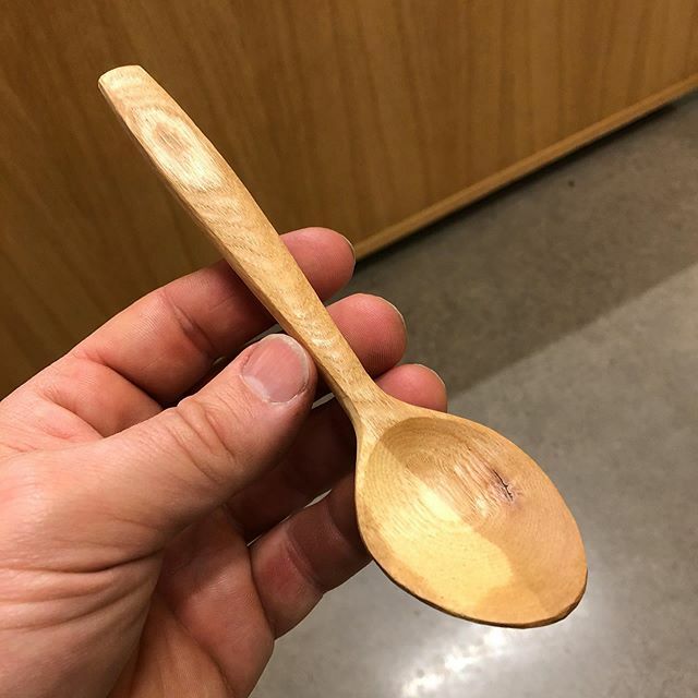 Never though I’d like working with ash so much...some pretty grain too! 🌿This one had a bad case of beetle-mania. .
.
.
#greenwood #spooncarving ift.tt/2GRTPKi