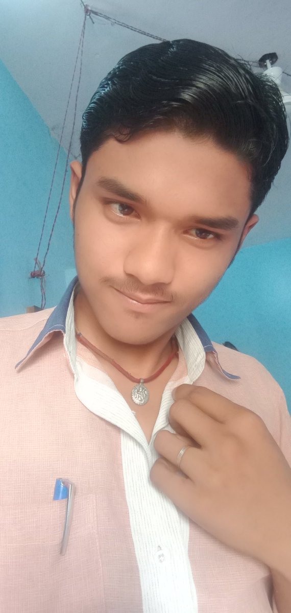 SonuRaj03627002's tweet photo. #_अरे ❗❗ तू #जितनी👉
#_English बोलती🗣 हैं, 😜
#_उससे _ज्यादा तो #English🍻
#_हम पी🍻 जाते हैं #पगली...!!!😆🤣 https://t.co/THFqaF01IY