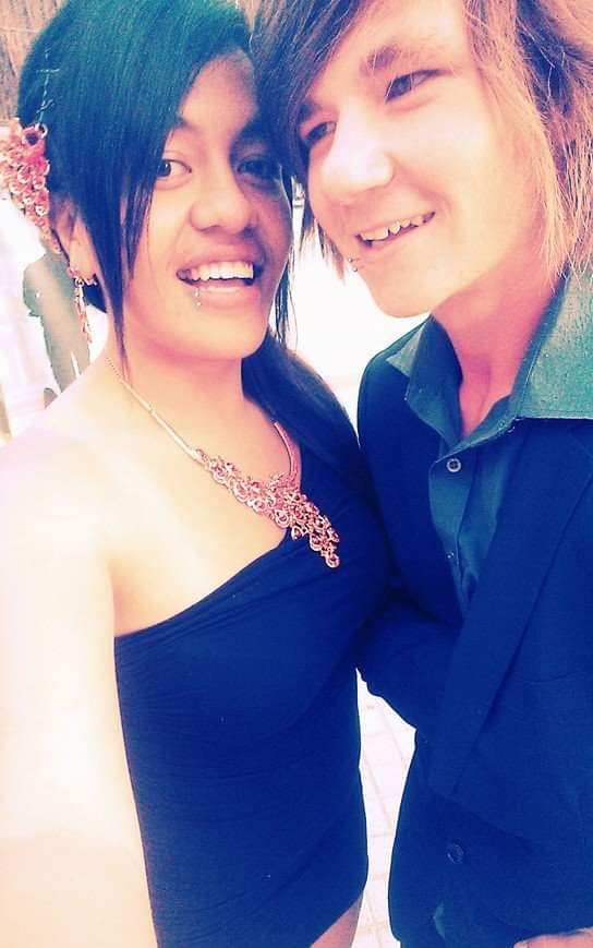 keepscrollingyo's tweet image. High school vs us 5 years later