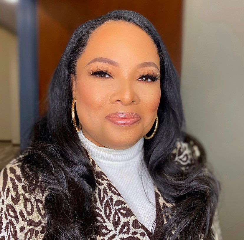 MakeupbyDoubleA's tweet photo. Todays Memorable Beauty 
Mrs. Justine Simmons 😍💄#makeupbyme 
Soft Glam For Her Latest Book Signing With @revwon ✨ | https://t.co/sq743BlRj7 https://t.co/8AdFJja7VZ