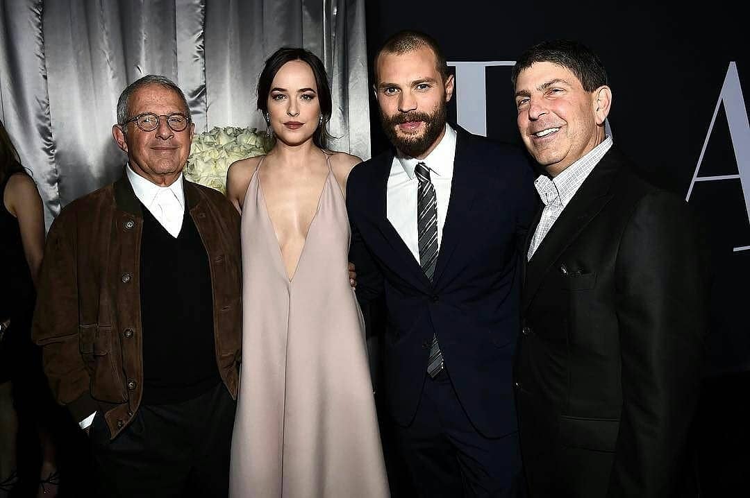 NikkiG262's tweet photo. 3 Years Ago February 2, 2017 #FiftyShadesDarker LA premiere. #JamieDornan #DakotaJohnson @E_L_James #JamesFoley #ELJames  #AnastasiaSteele  #ChristianGrey https://t.co/ZeovOeeRmY