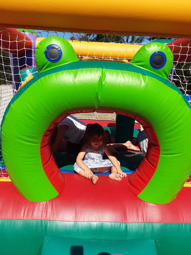 JosephmarySt's tweet photo. Despedimos Enero con mucha diversión 🎉 en la #ColoniadeVacaciones 🎡

#stjosephmarycollege #unlugarparacrecerfeliz #maldonado https://t.co/5TxhXjN8kj