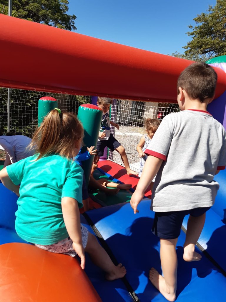 JosephmarySt's tweet photo. Despedimos Enero con mucha diversión 🎉 en la #ColoniadeVacaciones 🎡

#stjosephmarycollege #unlugarparacrecerfeliz #maldonado https://t.co/5TxhXjN8kj
