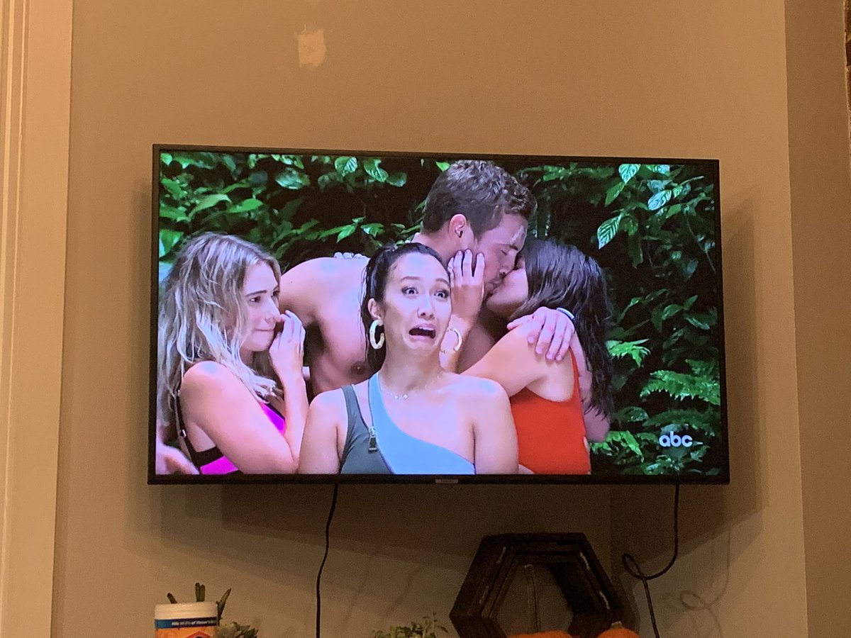 BackToBachelor's tweet photo. Tammy is an icon 

#TheBachelor #BachelorNation https://t.co/NZbk2DnfFS
