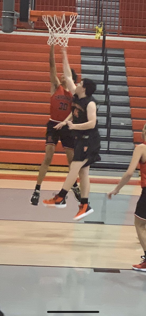 BrianMabe1's tweet photo. 72-31 final in the 2nd game over Williamsburg. Sometimes I think J just toys with these youngins like a cat with a ball of yarn. #tallPG #8thgrader https://t.co/gMJyuoK8Qj